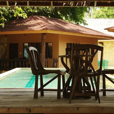 Melina Beach Front Bungalows Tha Lane Bay Экстерьер фото
