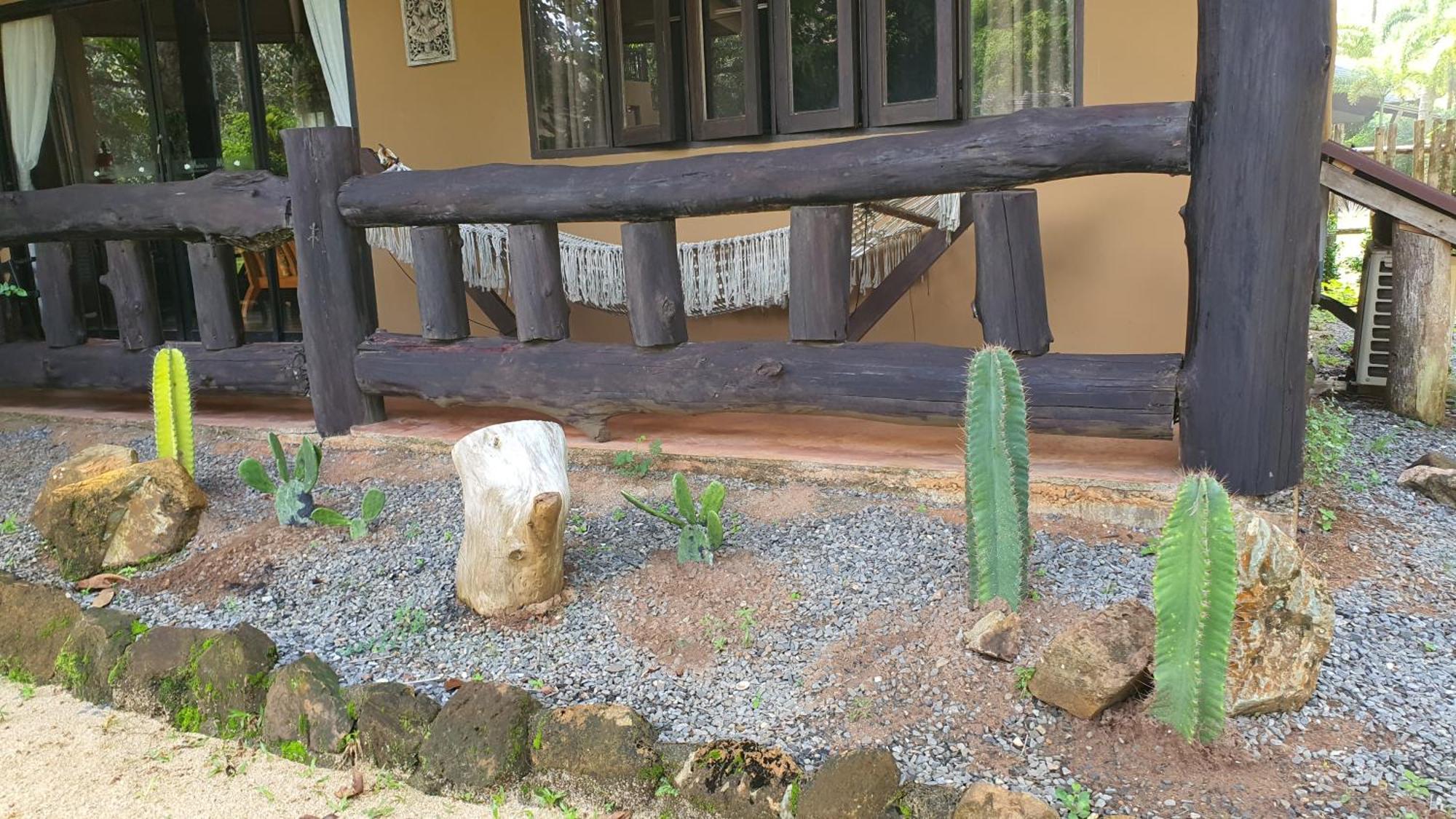 Melina Beach Front Bungalows Tha Lane Bay Экстерьер фото